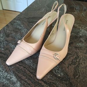 Karen Scott Sling Back Pointed Toe Heels
